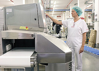 X-ray inspection system Dymond at the end of Anona’s production line